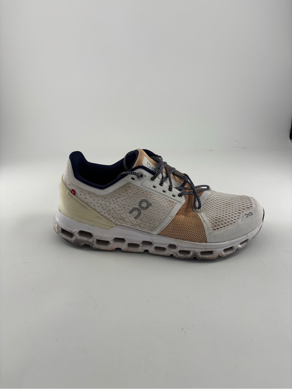 On Cloudstratus White Almond Running Sneakers Women’s Size 9